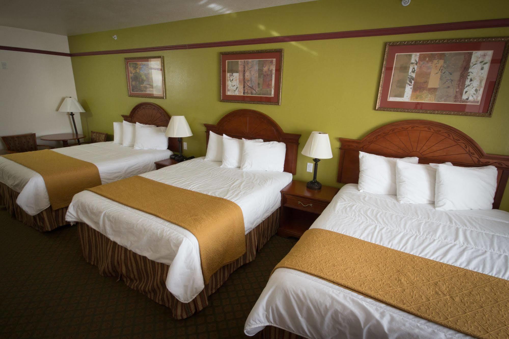 Budget Host Inn&Suites Cameron Exterior foto